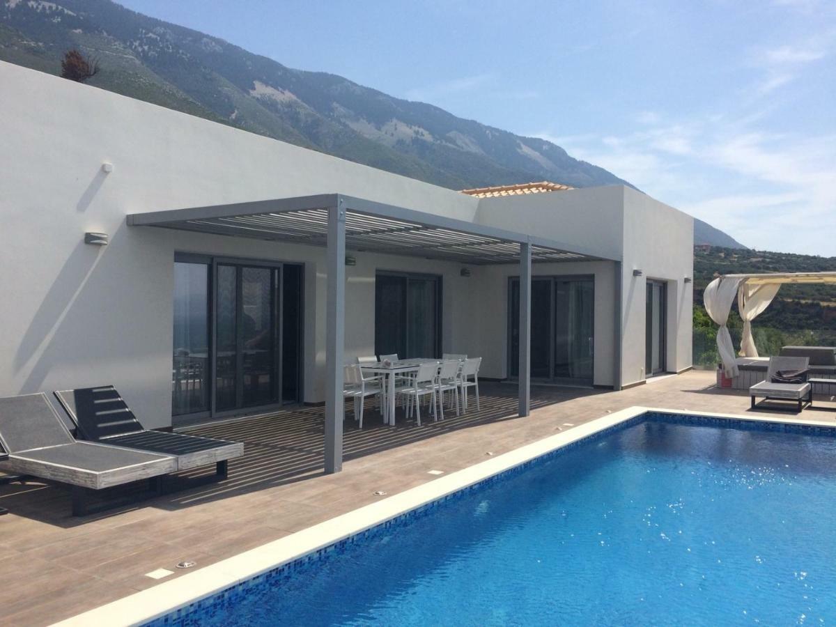 Mystique View Villas Lourdata  Luaran gambar
